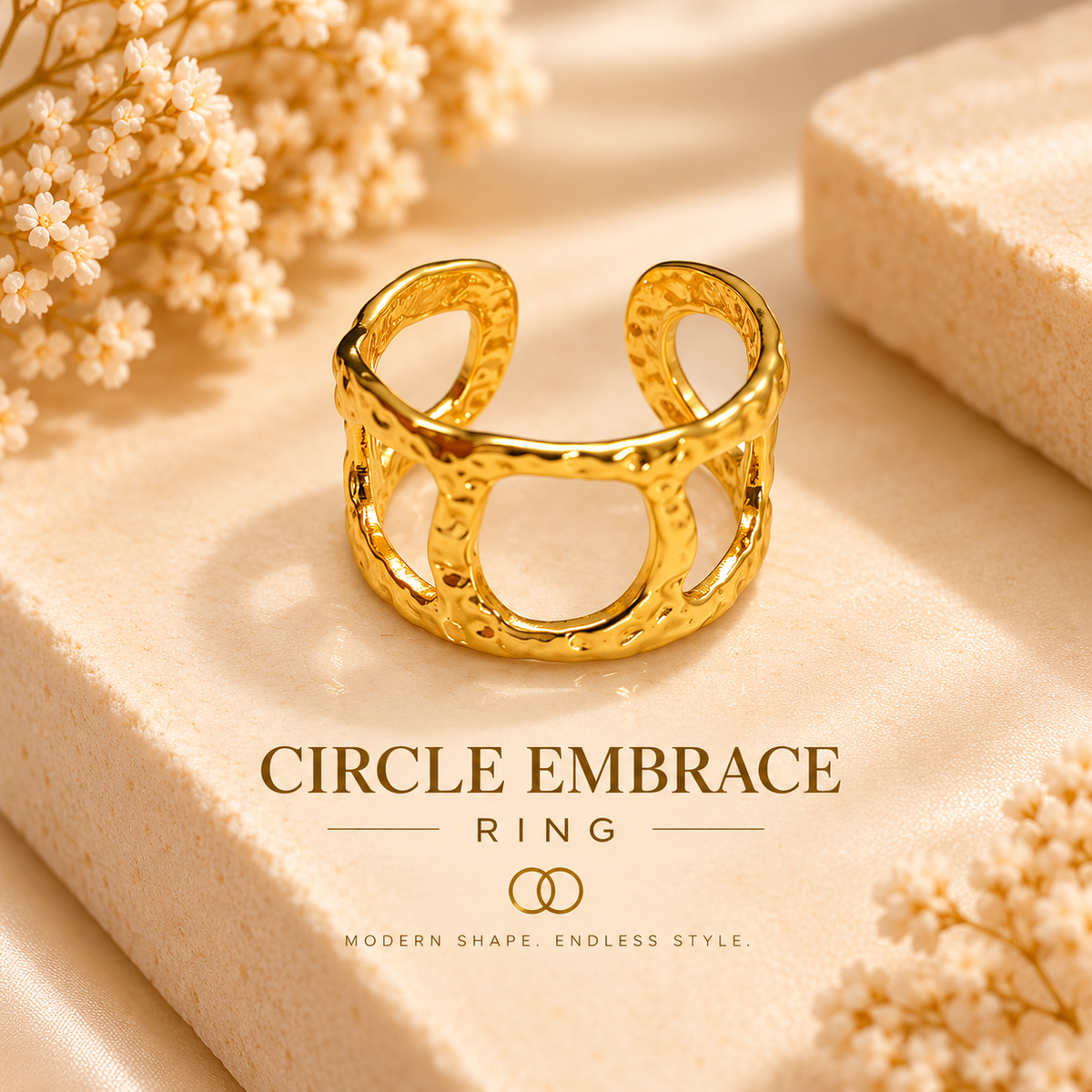 Circle Embrace Ring
