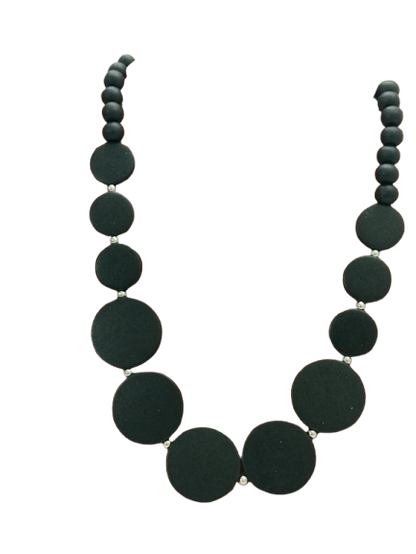Midnight Poise Black Necklace